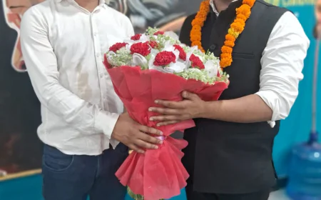 जन सुराज पार्टी का ग्रेटर नोएडा में नुक्कड़ नाटक