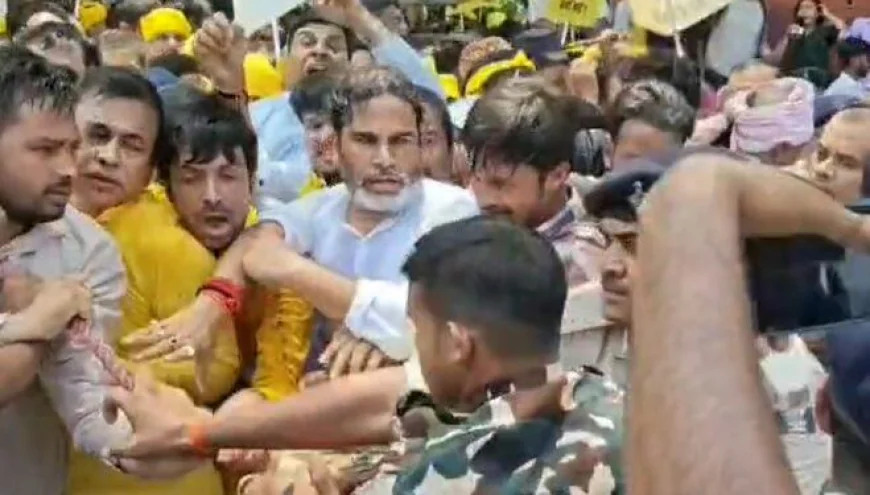 Jansuraj Vidhansabha March: नीतीश कुमार की पुलिस से भिड़ गए प्रशांत किशोर.. पटना की सड़क पर संग्राम